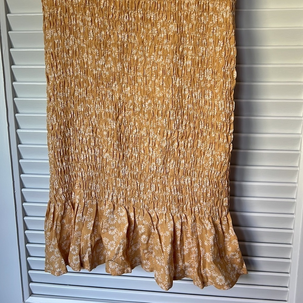 NWOT Urban Outfitters Lumiére daisy yellow sundress - Picture 2 of 5